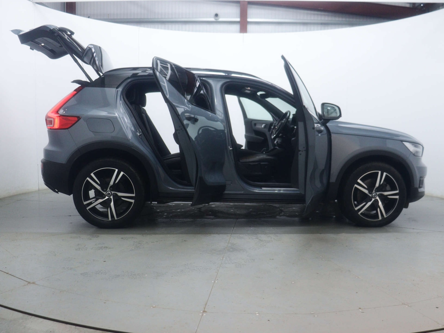 Used Volvo XC40 2021 for sale - 77417570: Photo 57