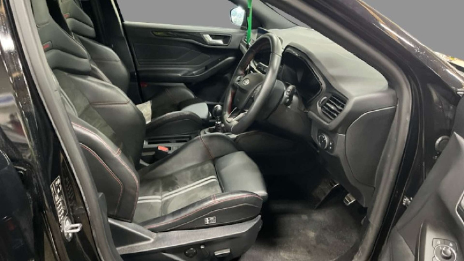 Used Ford Focus 2023 for sale - 77931957: Photo 9