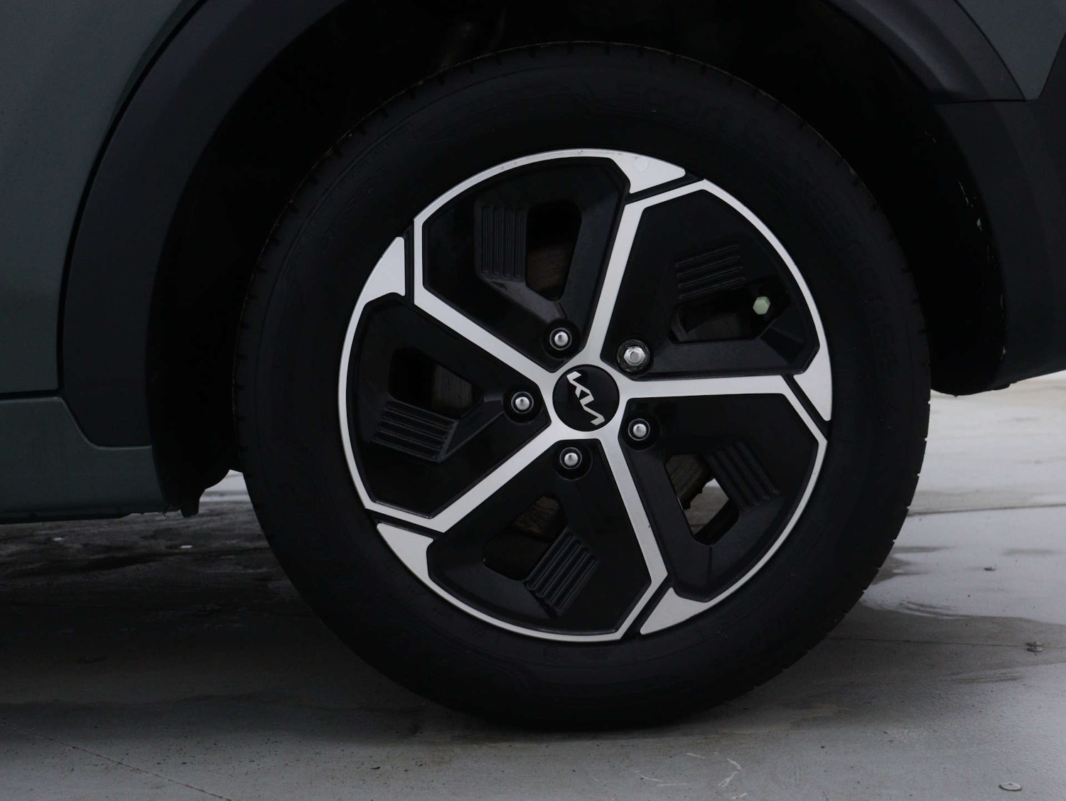 Used Kia Niro 2023 for sale - 76105315: Photo 15