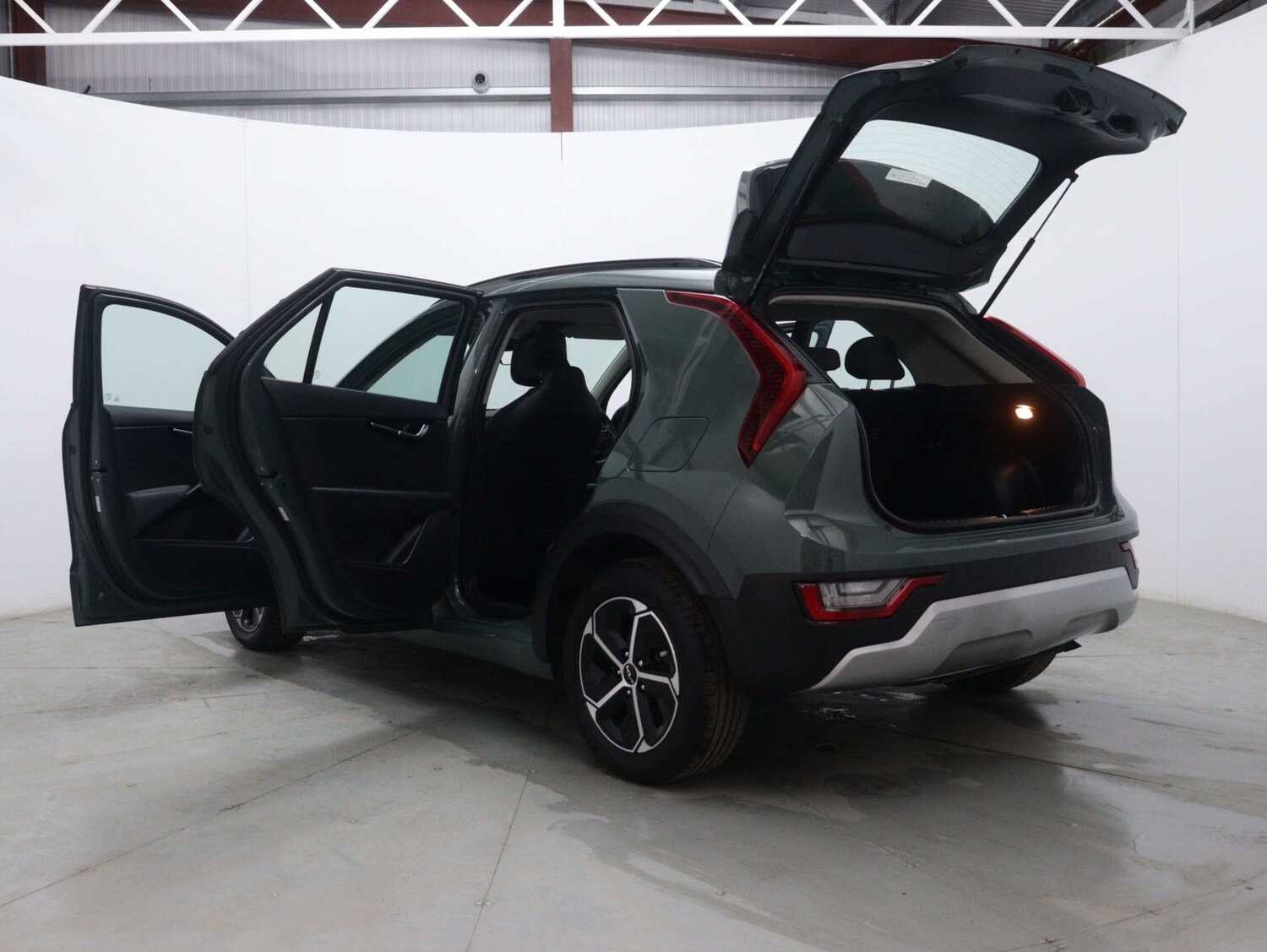 Used Kia Niro 2023 for sale - 76105315: Photo 54