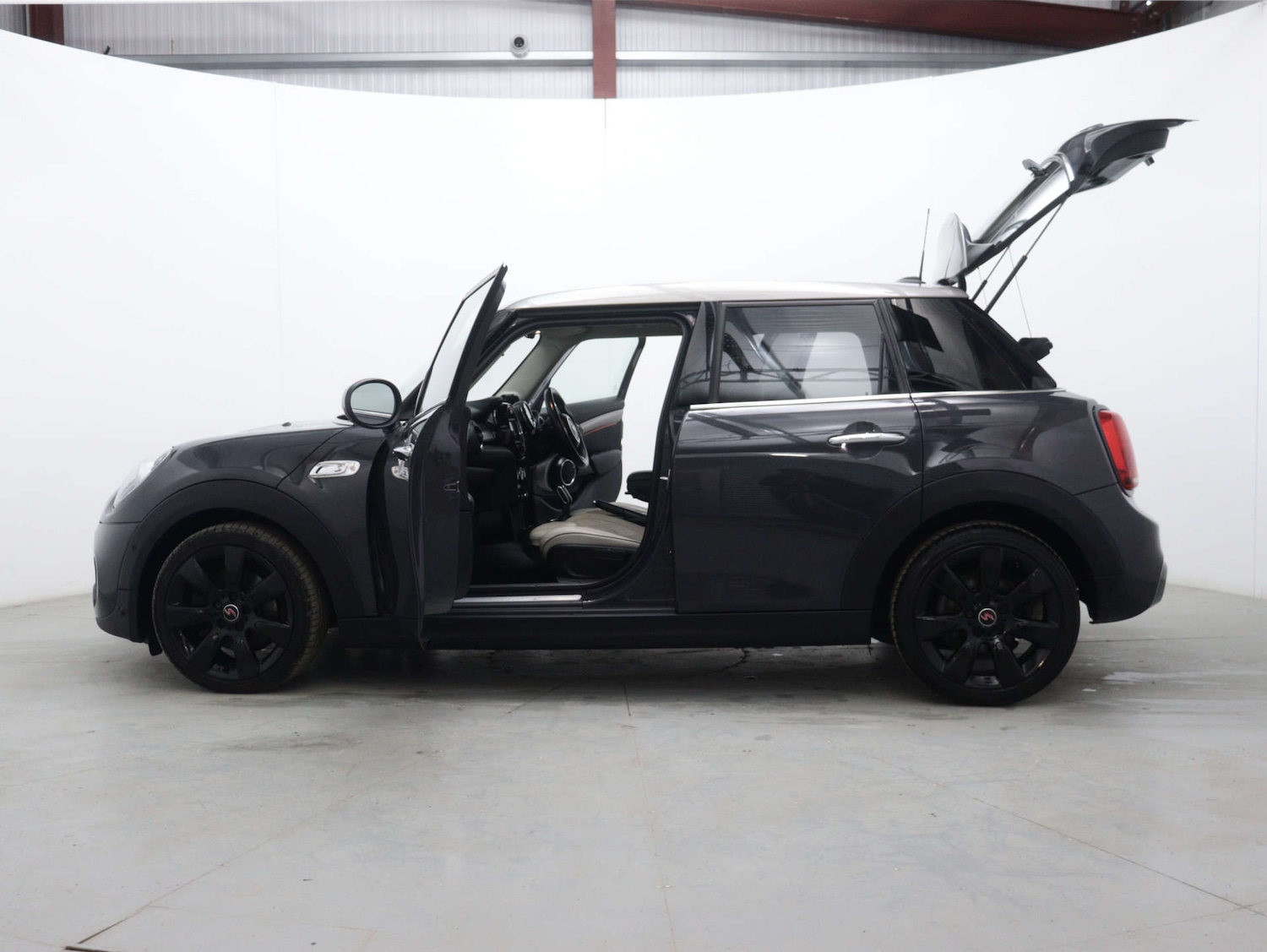 Used MINI Hatch 2020 for sale - 76352643: Photo 50