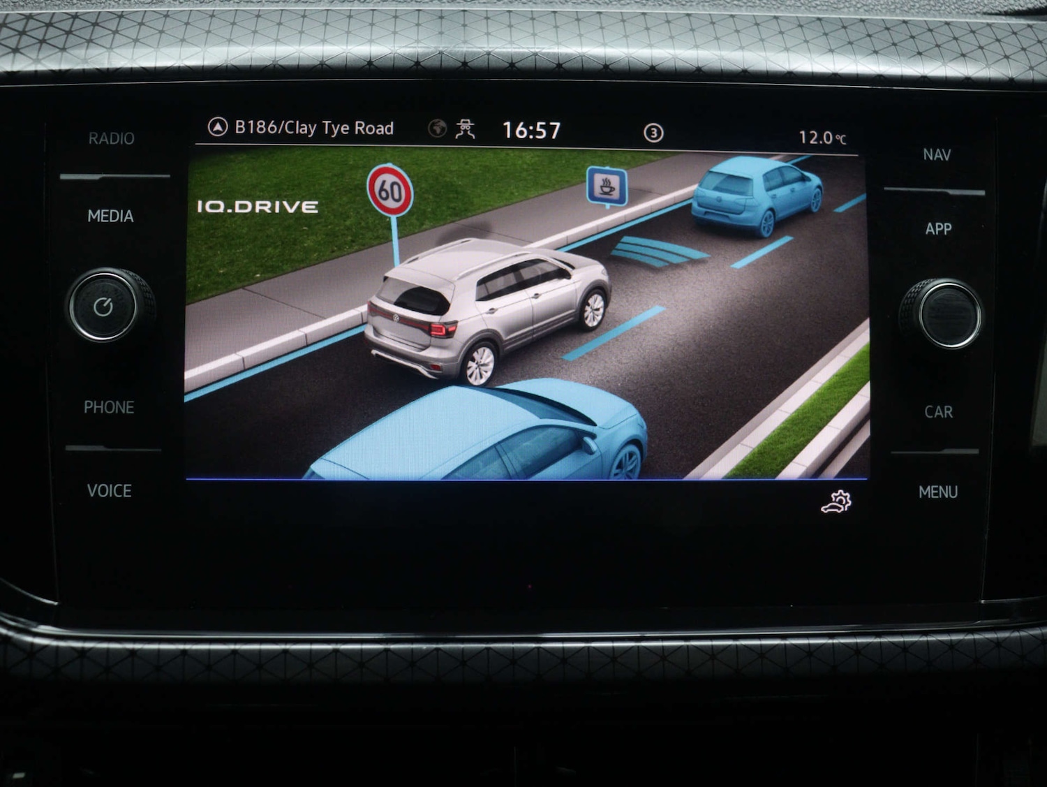 Used Volkswagen T-Cross 2022 for sale - 76231910: Photo 25