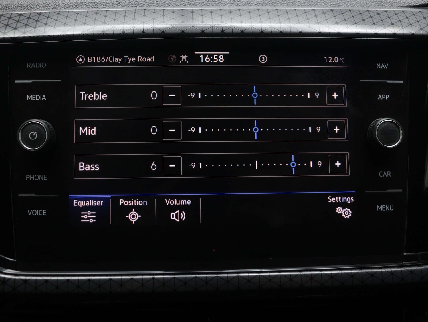 Used Volkswagen T-Cross 2022 for sale - 76231910: Photo 26