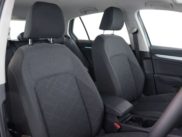 Used Volkswagen Golf 2024 for sale - 74010999: Photo 38