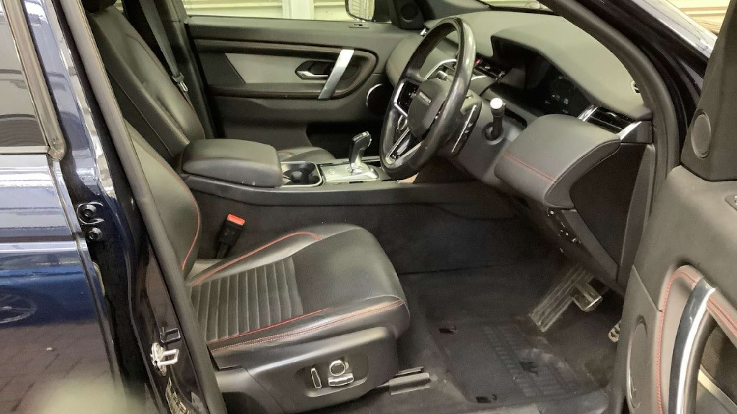 Used Land Rover Discovery Sport 2021 for sale - 76718837: Photo 11