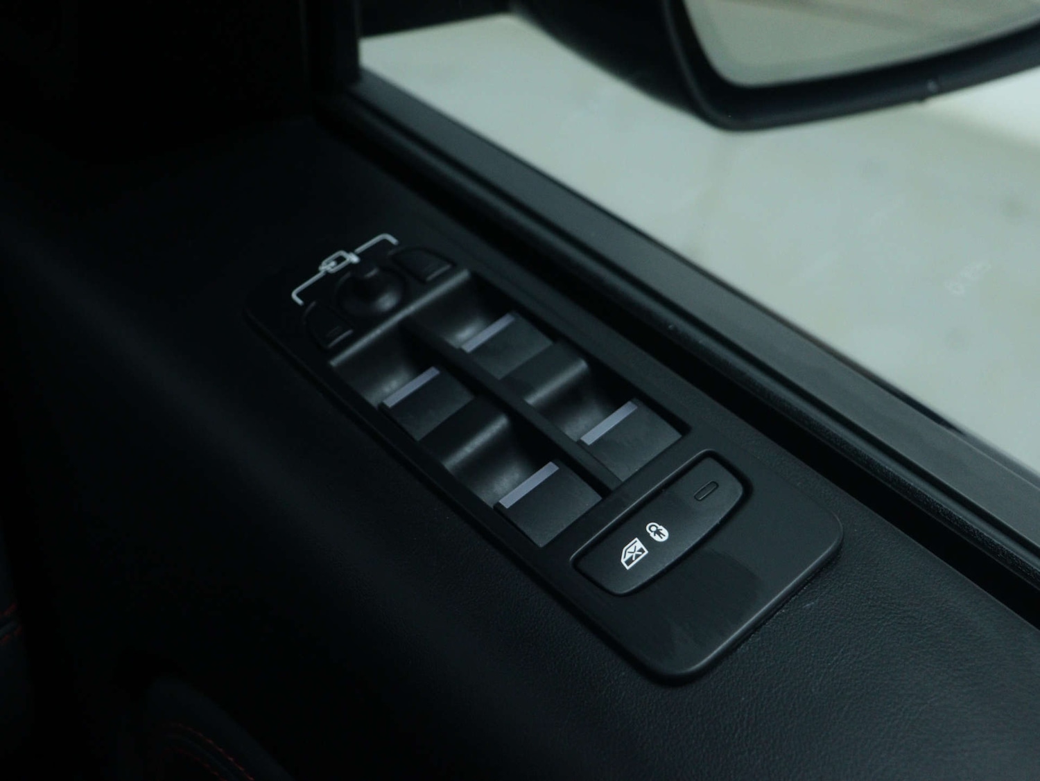 Used Land Rover Discovery Sport 2021 for sale - 76718837: Photo 43