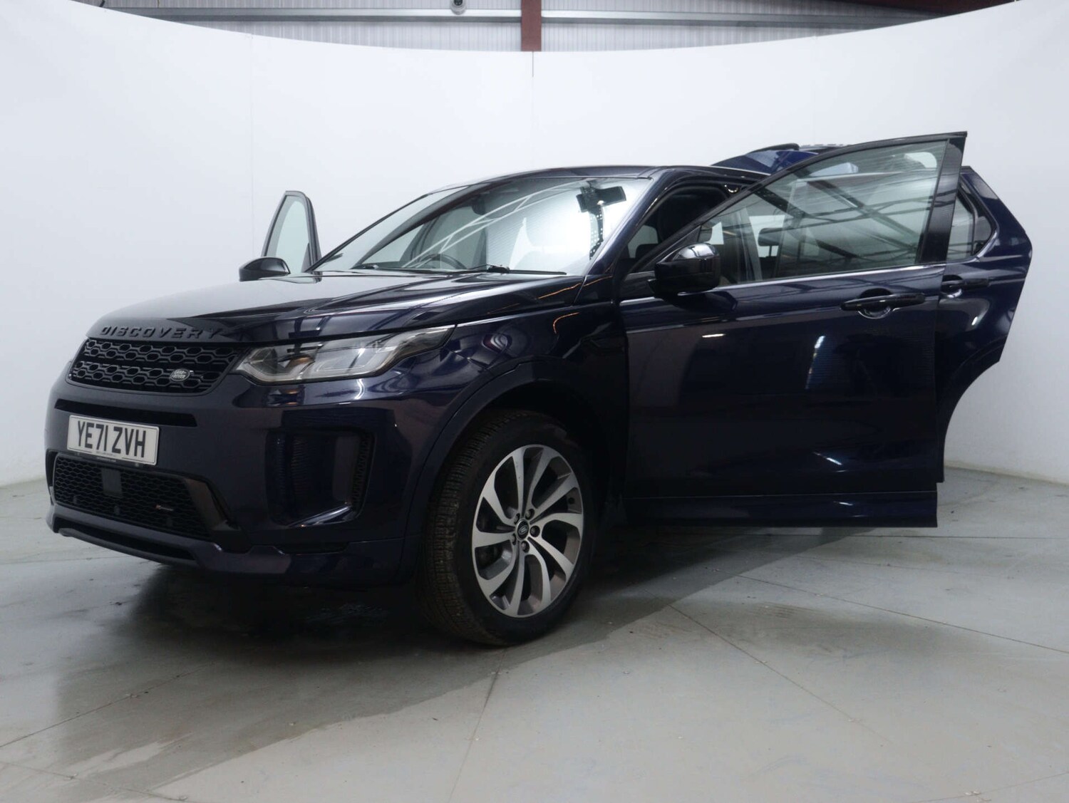 Used Land Rover Discovery Sport 2021 for sale - 76718837: Photo 63