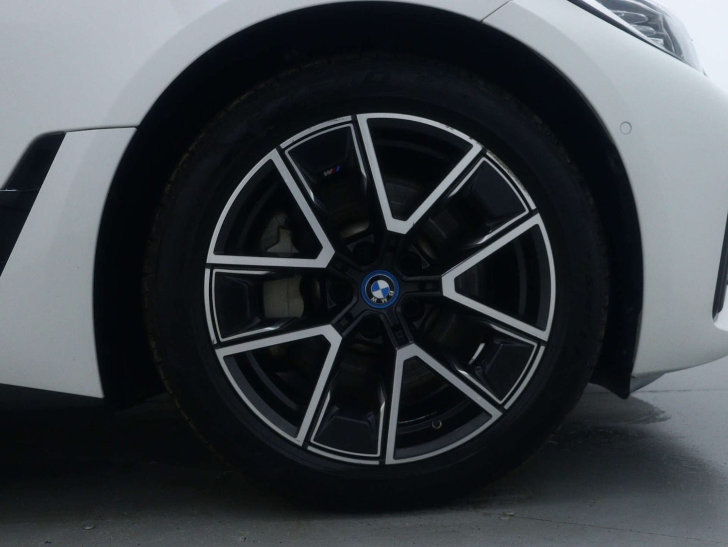 Used BMW i4 2023 for sale - 77590537: Photo 16