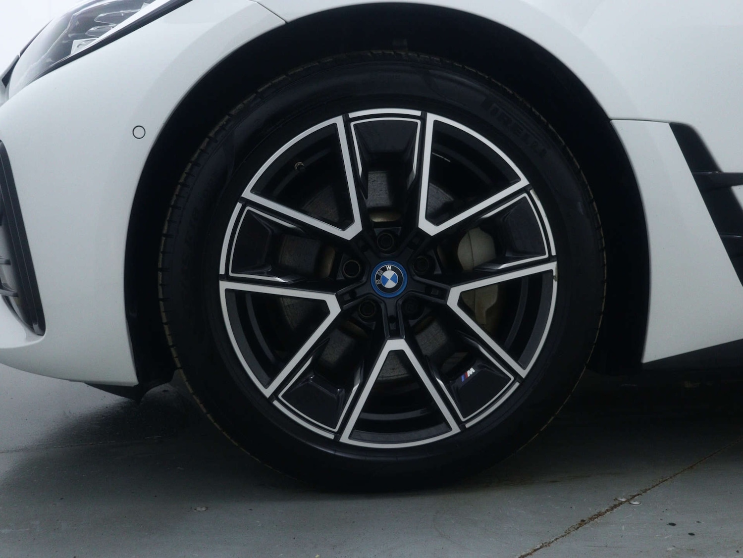 Used BMW i4 2023 for sale - 77590537: Photo 17