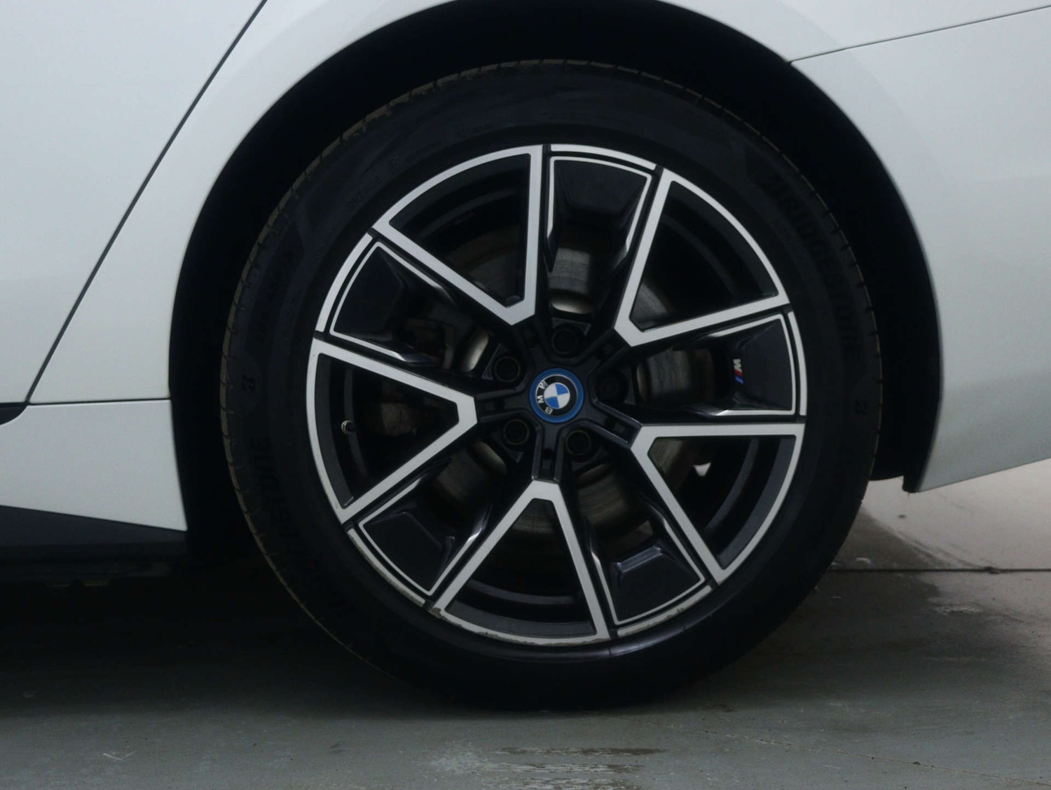 Used BMW i4 2023 for sale - 77590537: Photo 18