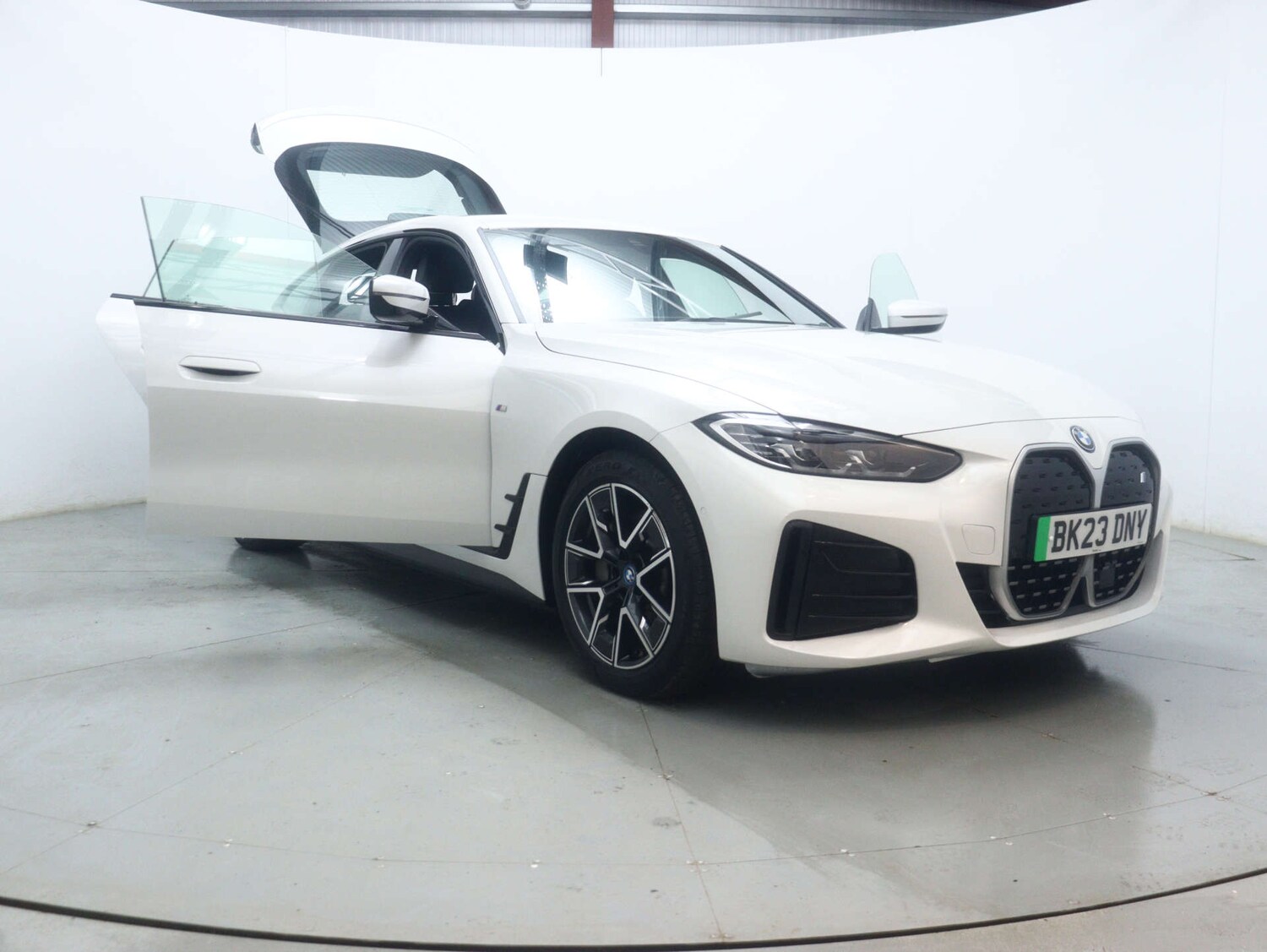 Used BMW i4 2023 for sale - 77590537: Photo 60