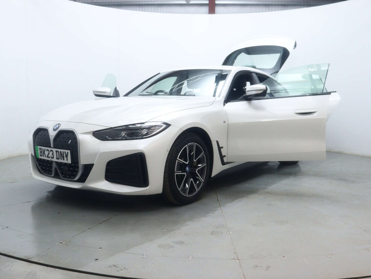 Used BMW i4 2023 for sale - 77590537: Photo 62