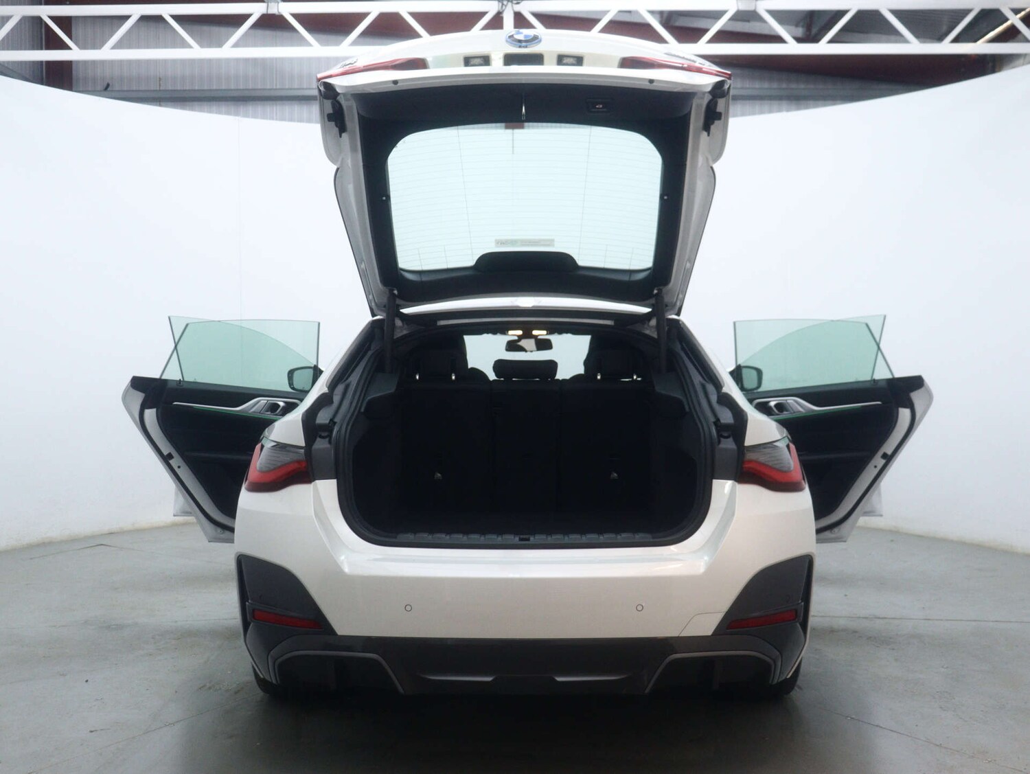 Used BMW i4 2023 for sale - 77590537: Photo 65