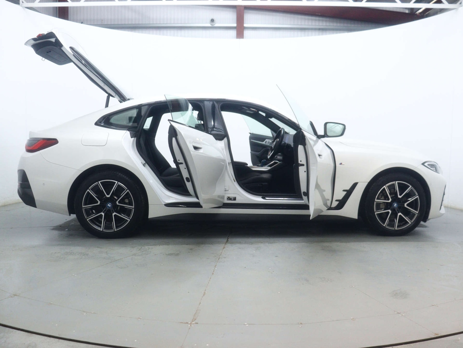 Used BMW i4 2023 for sale - 77590537: Photo 67