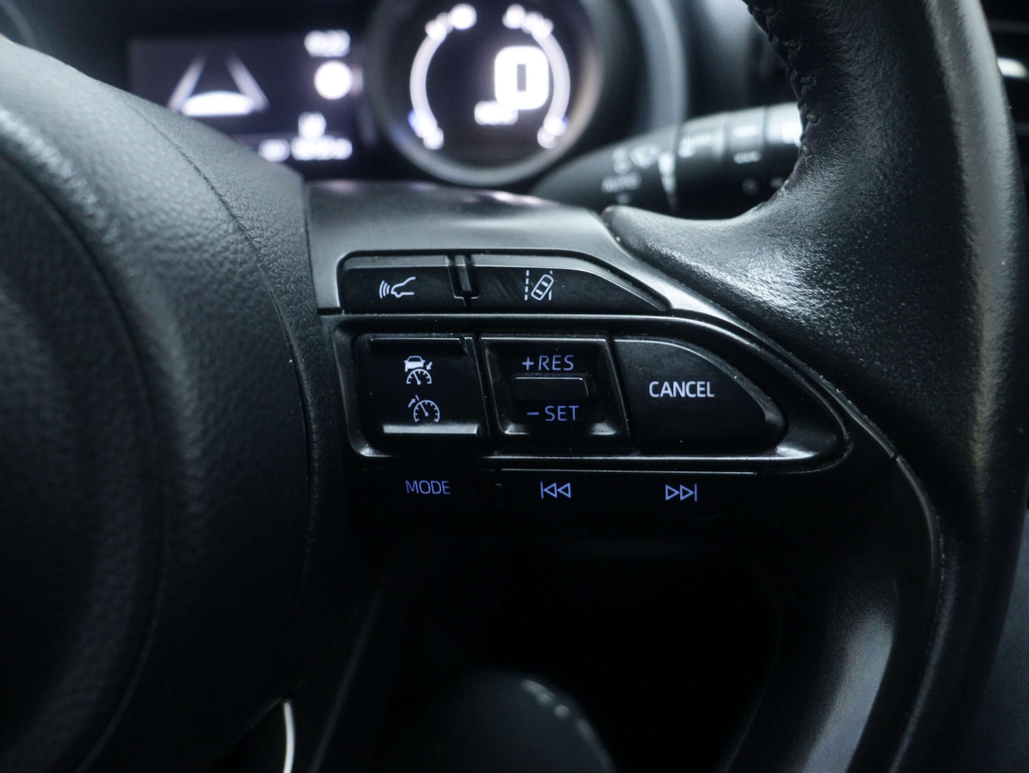 Used Toyota Yaris Cross 2024 for sale - 76894403: Photo 34