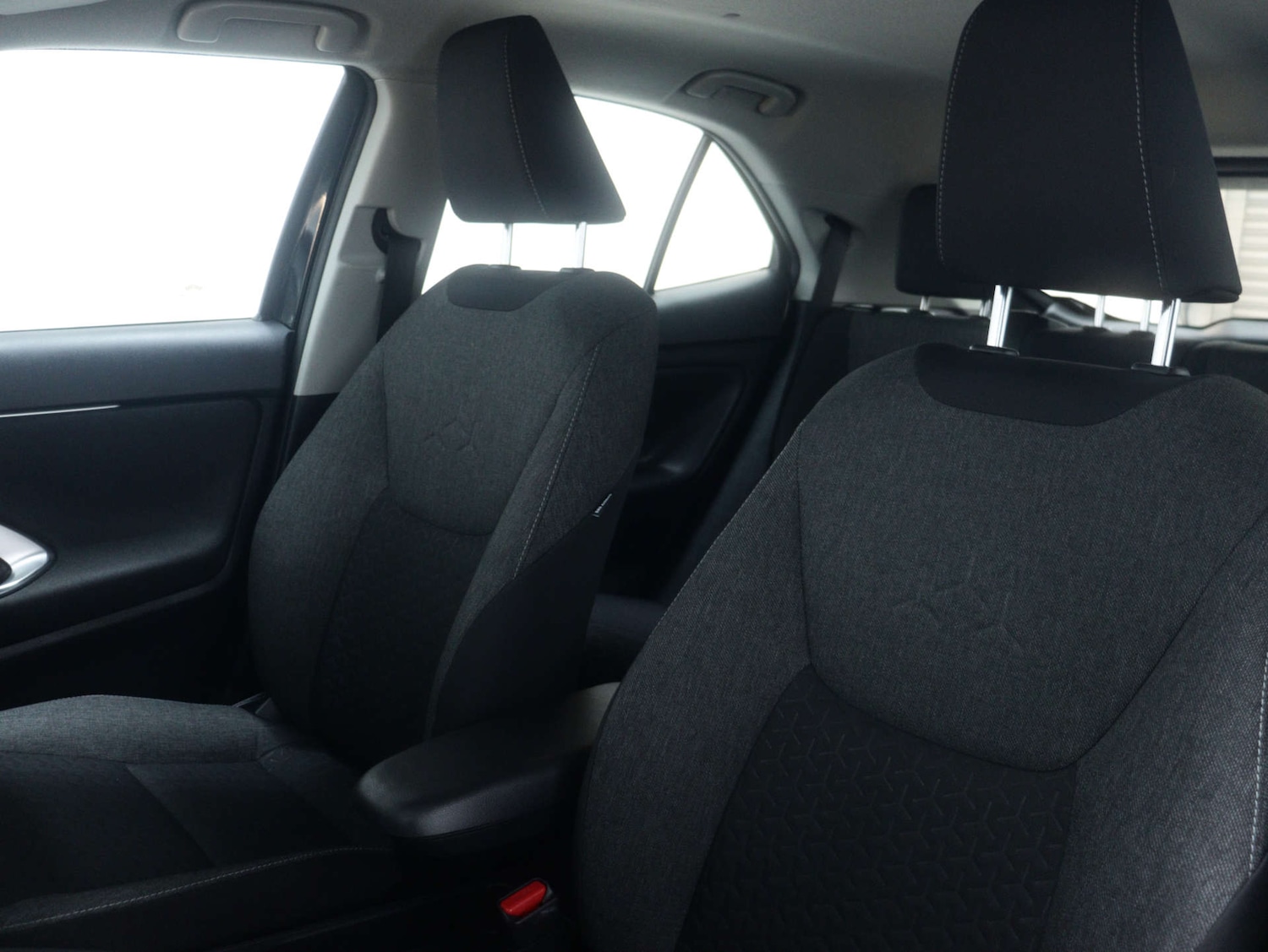 Used Toyota Yaris Cross 2024 for sale - 76894403: Photo 42