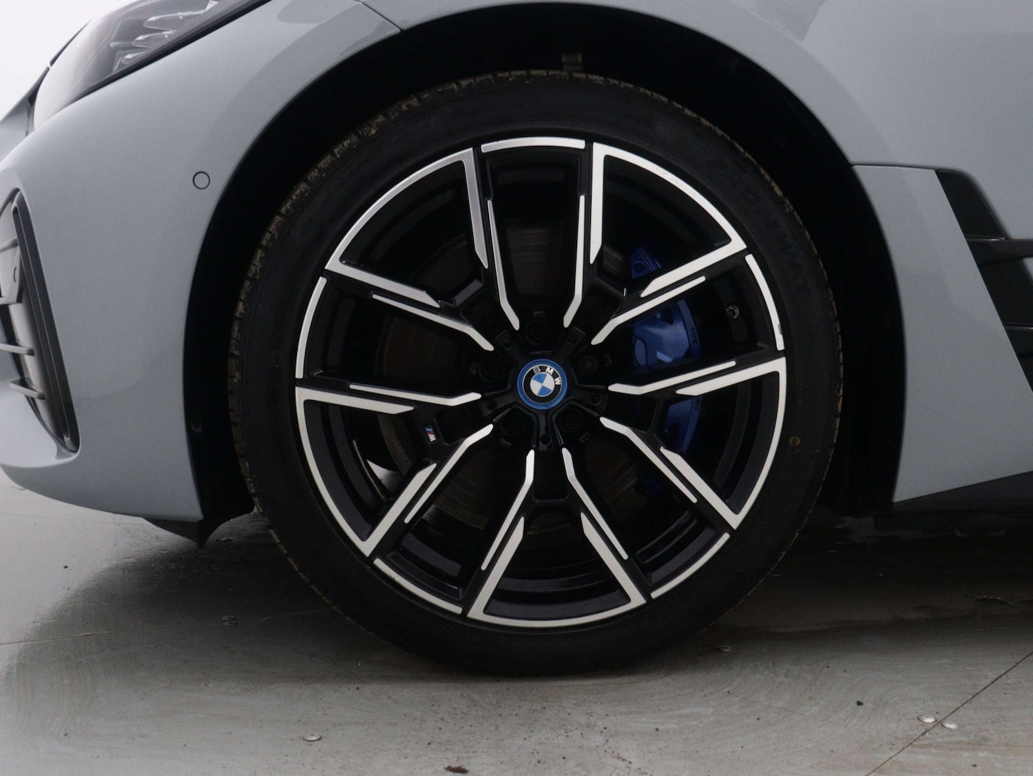 Used BMW i4 2022 for sale - 76495875: Photo 16