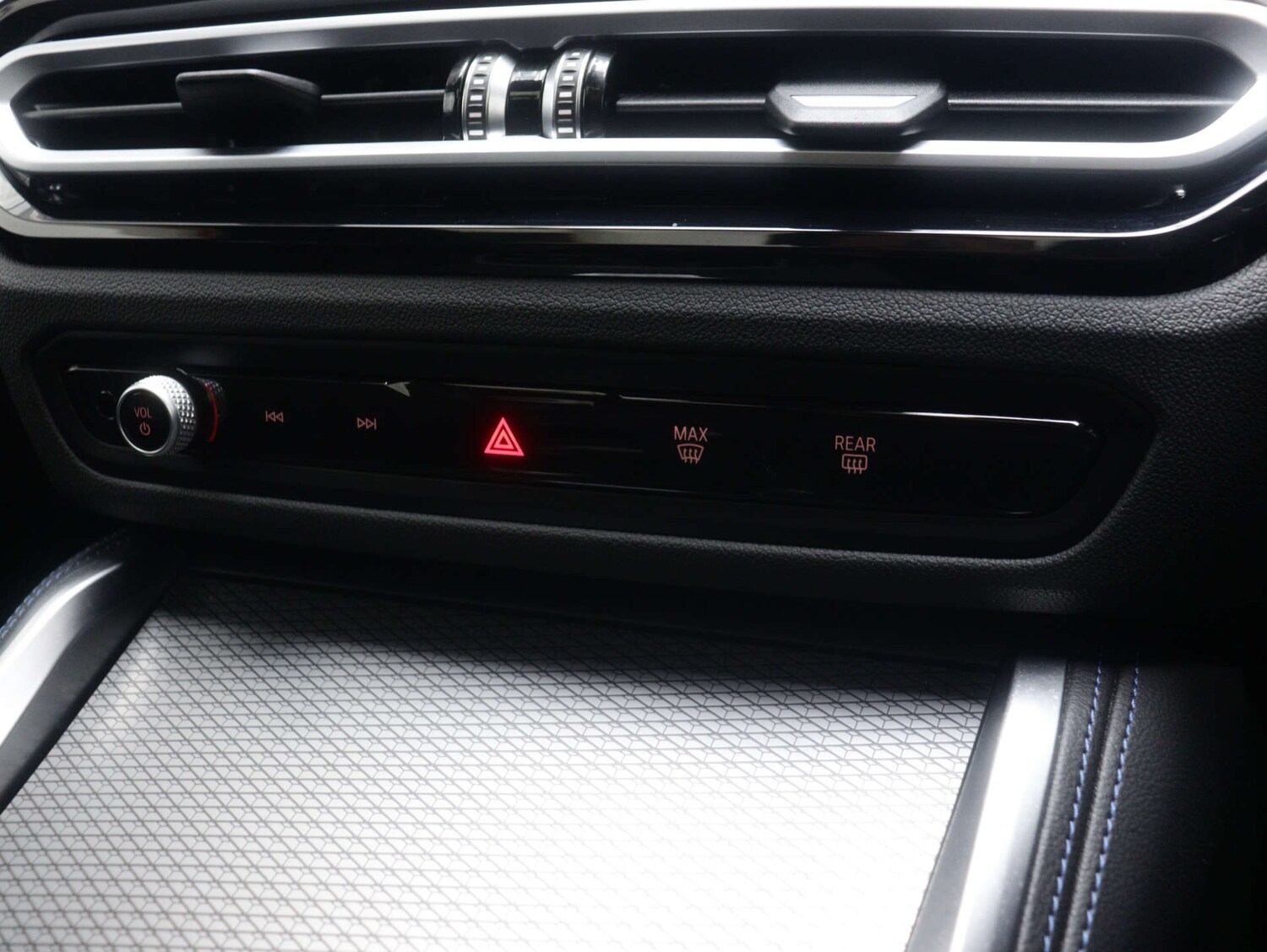 Used BMW i4 2022 for sale - 76495875: Photo 35