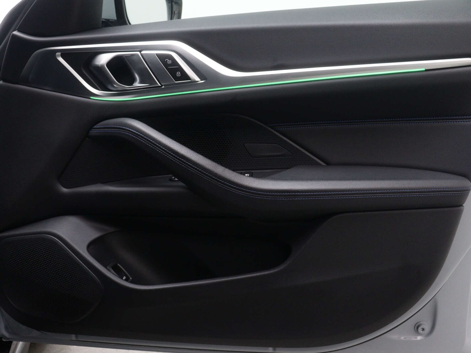 Used BMW i4 2022 for sale - 76495875: Photo 51