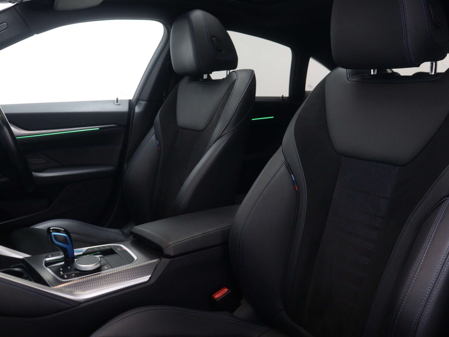 Used BMW i4 2022 for sale - 76495875: Photo 54