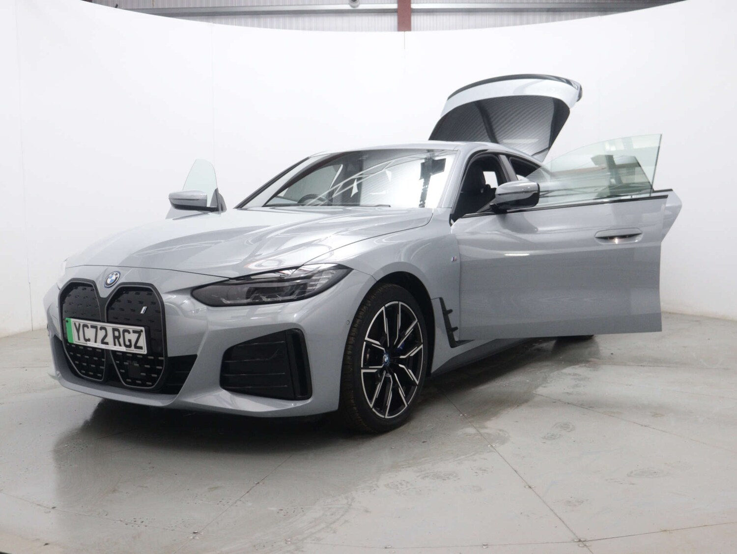 Used BMW i4 2022 for sale - 76495875: Photo 64