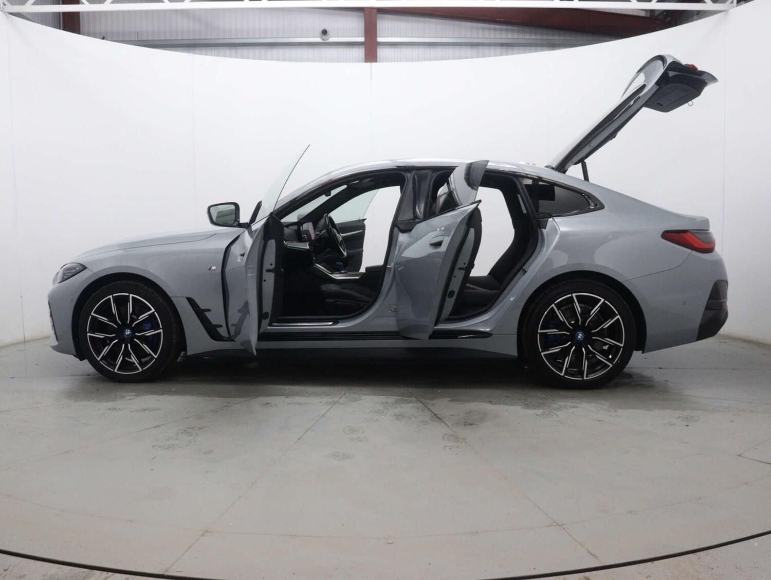 Used BMW i4 2022 for sale - 76495875: Photo 65
