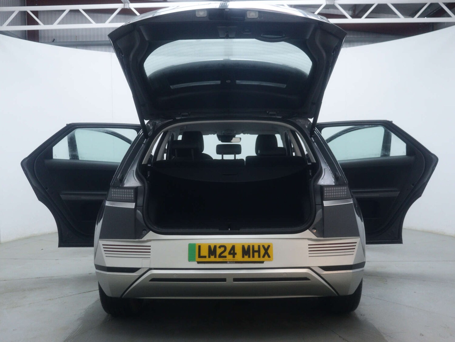 Used Hyundai IONIQ 5 2024 for sale - 77299400: Photo 53