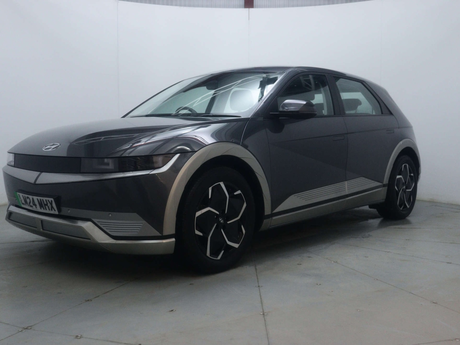 Used Hyundai IONIQ 5 2024 for sale - 77299400: Photo 7