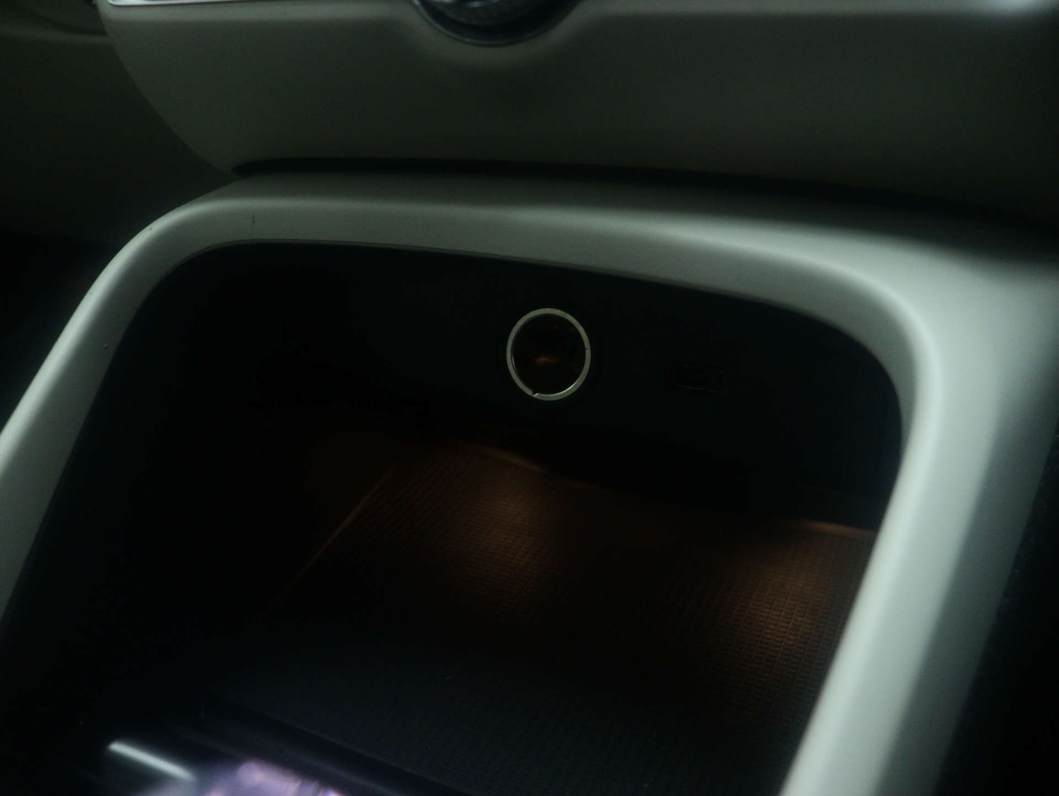 Used Volvo XC40 2020 for sale - 77262771: Photo 32