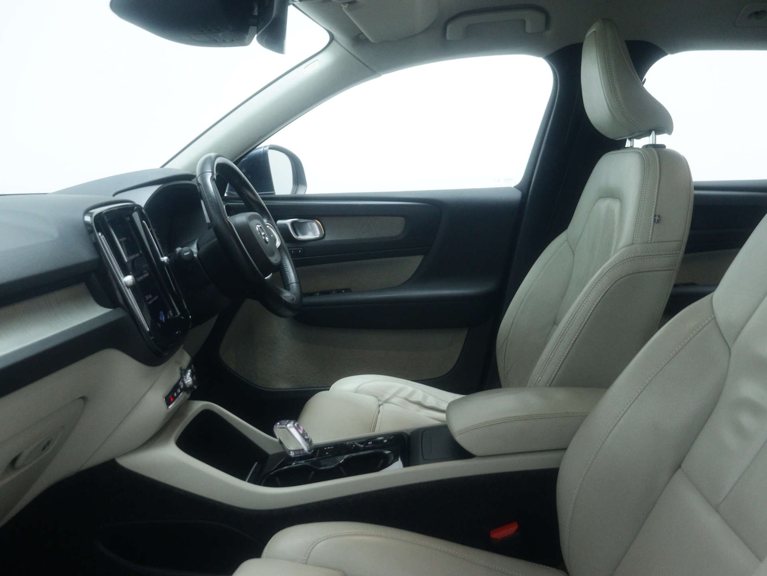 Used Volvo XC40 2020 for sale - 77262771: Photo 49