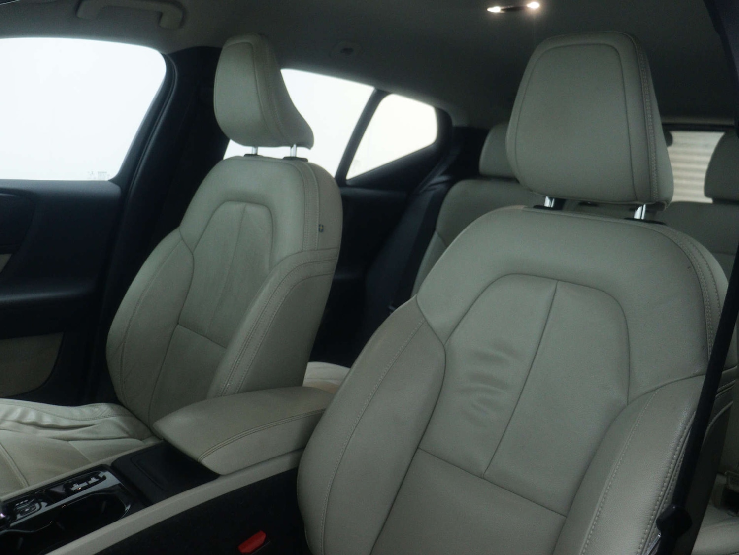 Used Volvo XC40 2020 for sale - 77262771: Photo 51