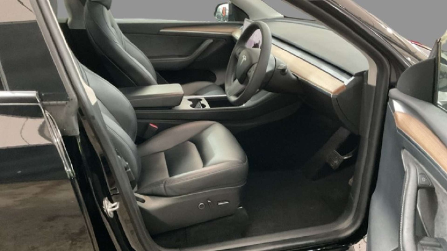 Used Tesla Model Y 2024 for sale - 77282422: Photo 10