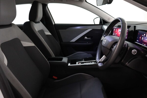 Used Vauxhall Astra 2023 for sale - 74459738: Photo 33