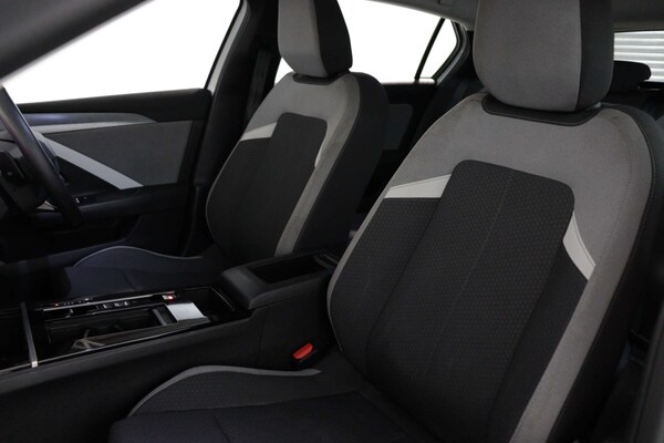 Used Vauxhall Astra 2023 for sale - 74459738: Photo 38