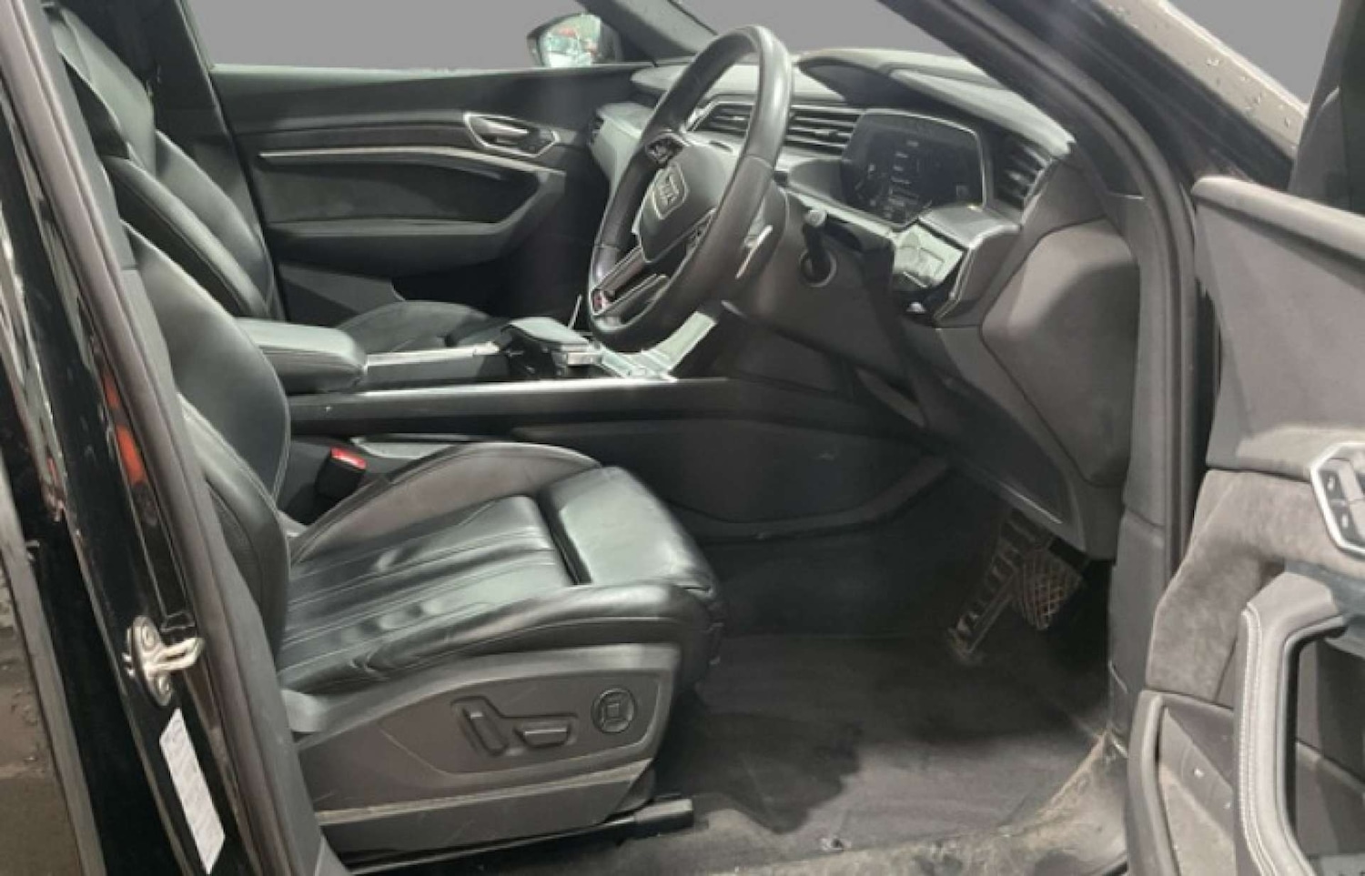 Used Audi e-tron 2020 for sale - 76025776: Photo 11
