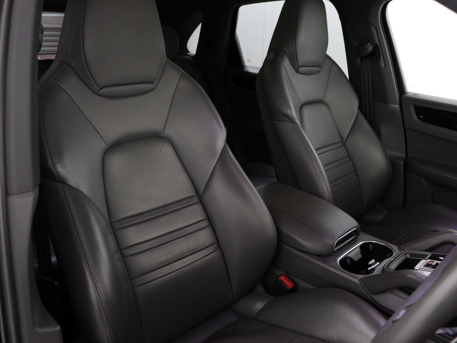 Used Porsche Cayenne 2018 for sale - 77581090: Photo 38