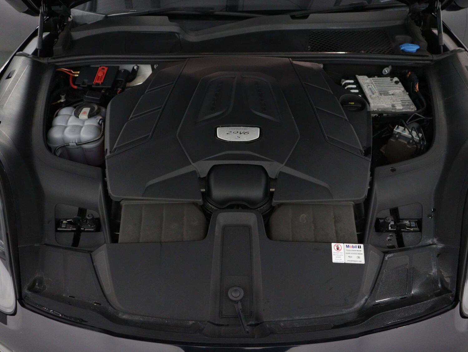 Used Porsche Cayenne 2018 for sale - 77581090: Photo 49