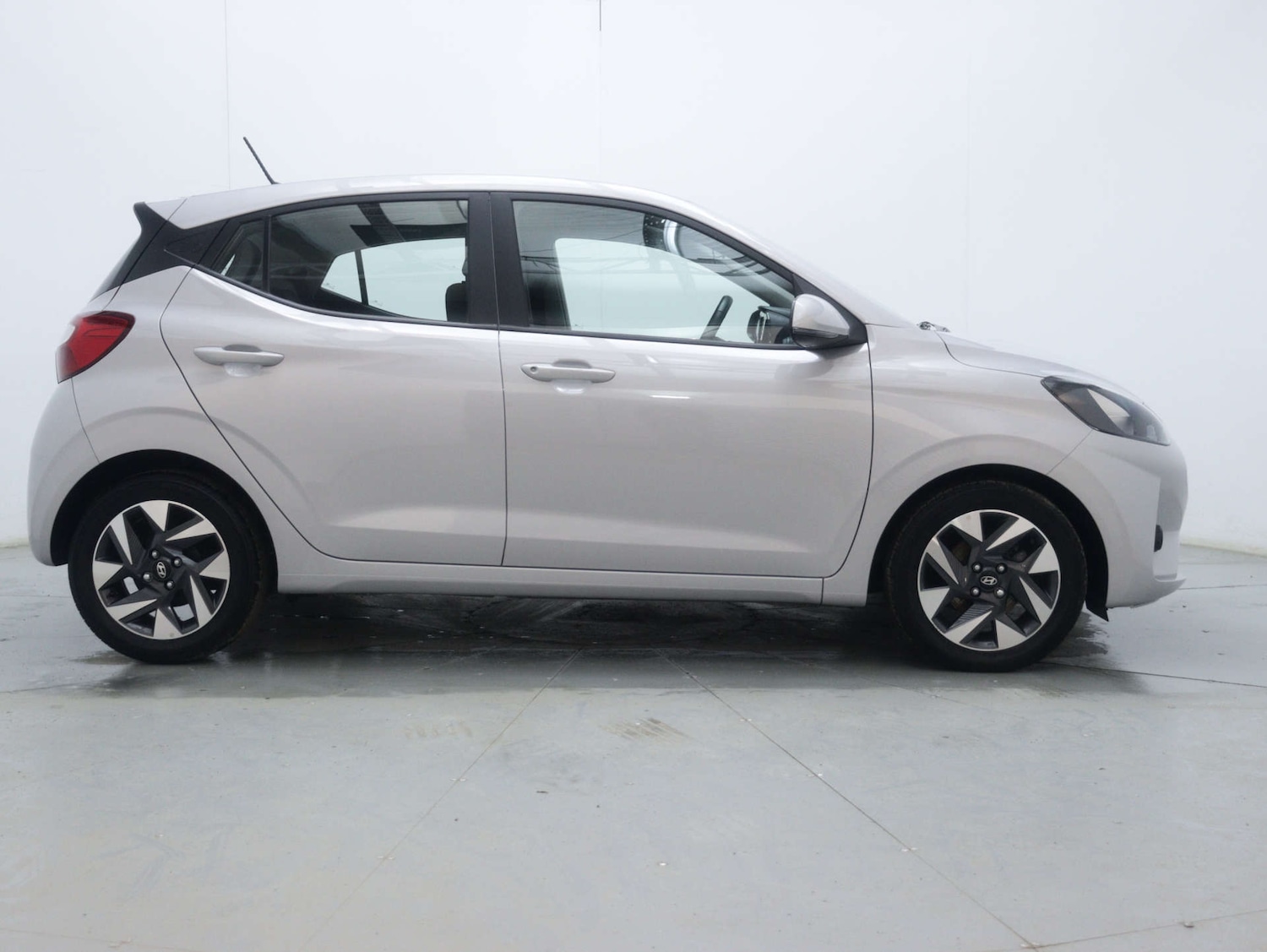 Used Hyundai i10 2024 for sale - 77261365: Photo 11