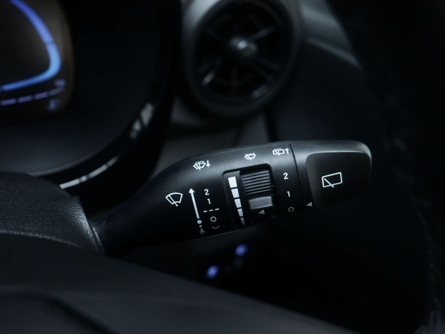 Used Hyundai i10 2024 for sale - 77261365: Photo 34