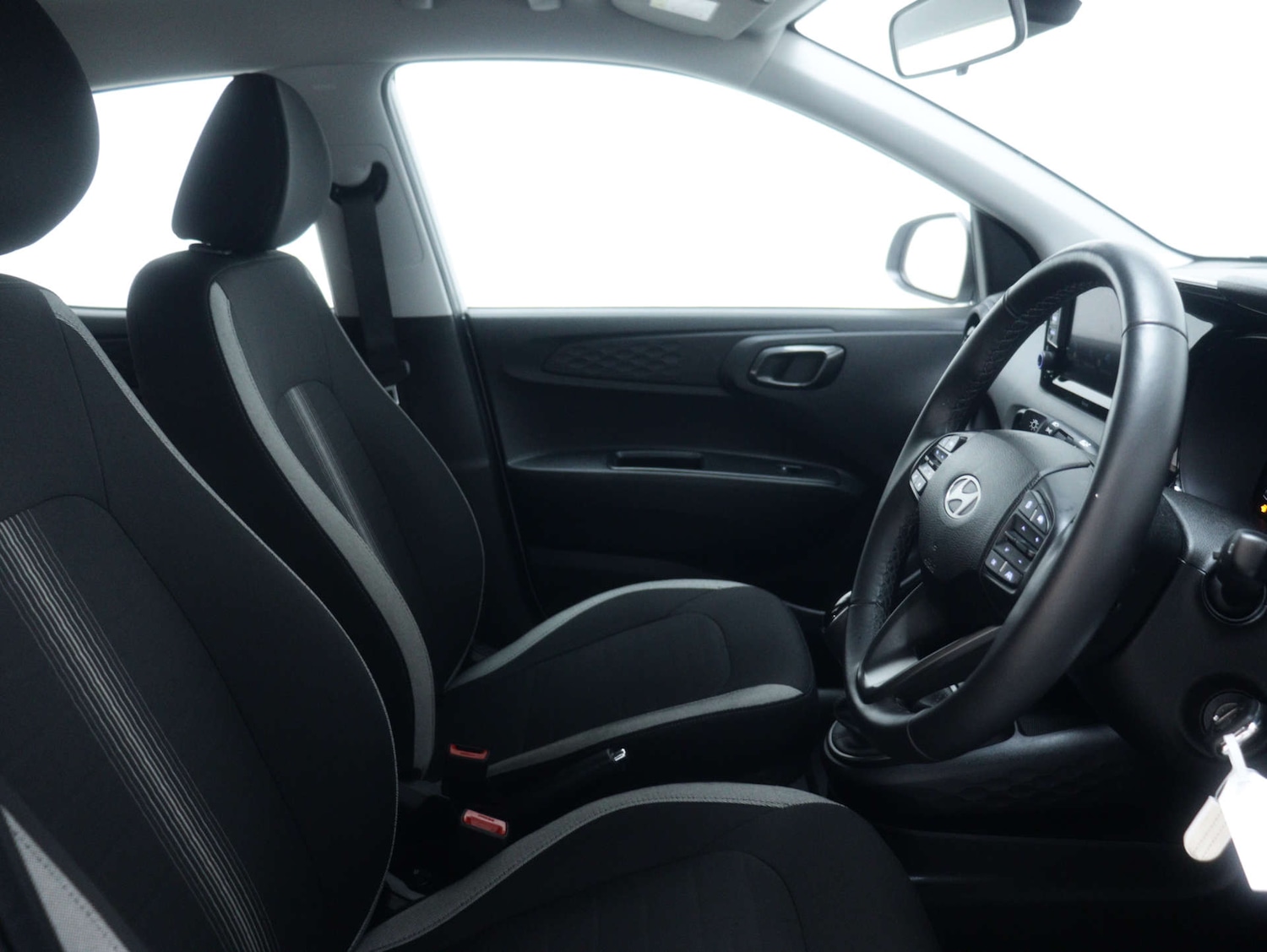 Used Hyundai i10 2024 for sale - 77261365: Photo 37