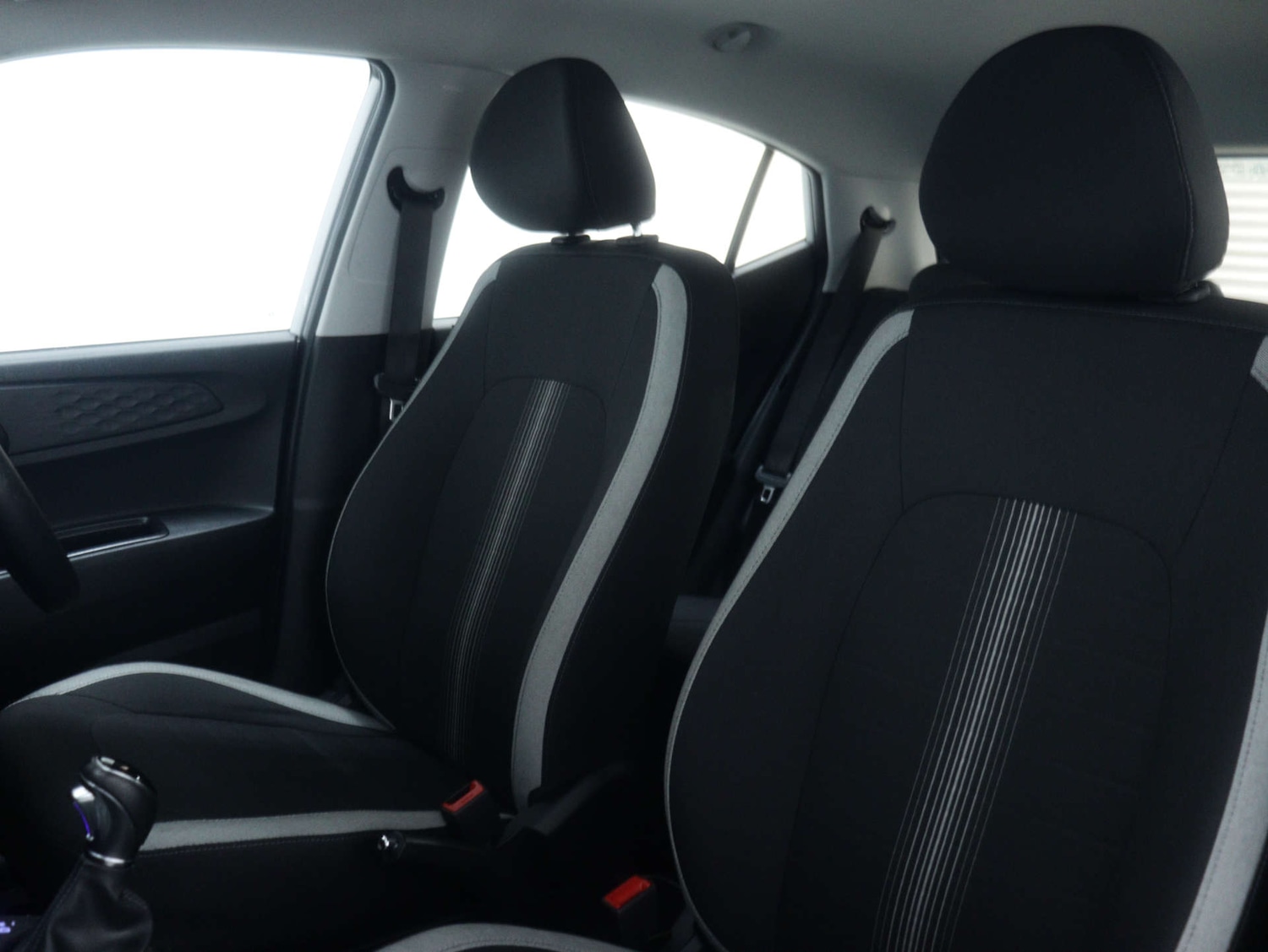 Used Hyundai i10 2024 for sale - 77261365: Photo 41