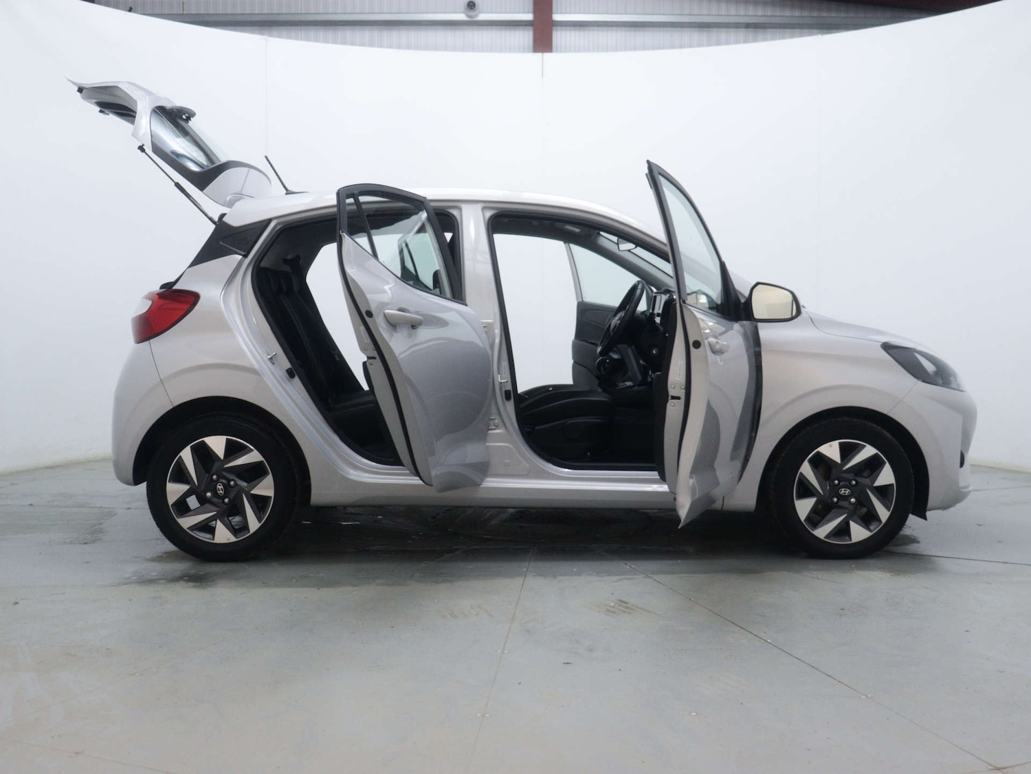 Used Hyundai i10 2024 for sale - 77261365: Photo 52