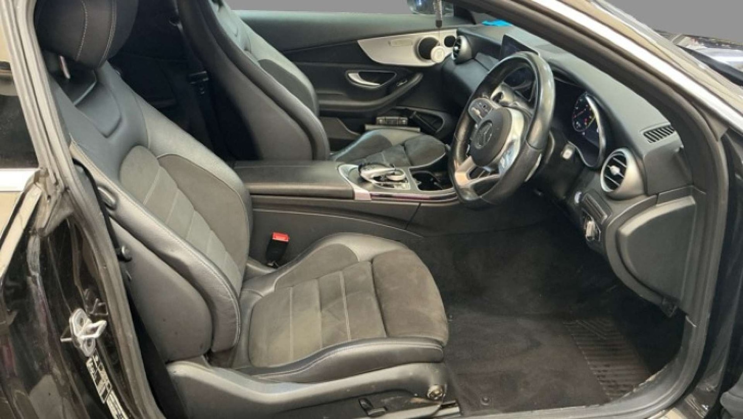 Used Mercedes-Benz C Class 2019 for sale - 77872453: Photo 10