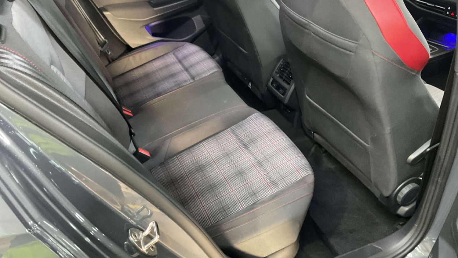 Used Volkswagen Golf 2020 for sale - 77655591: Photo 9