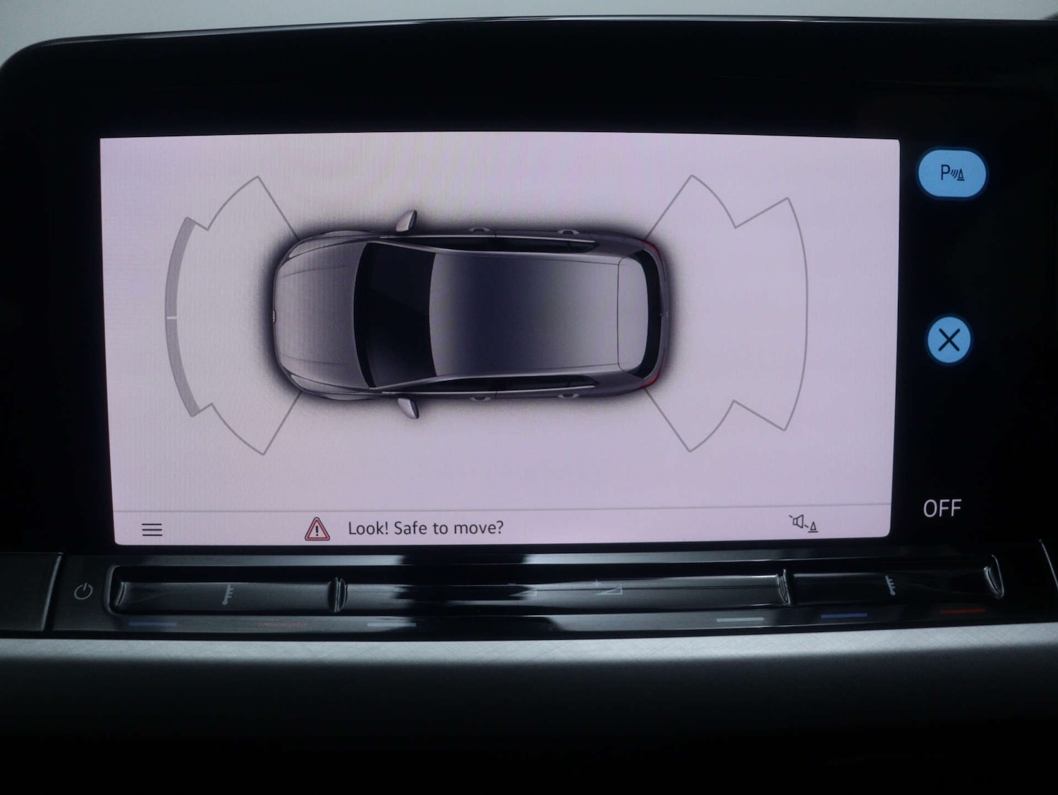 Used Volkswagen Golf 2023 for sale - 76969232: Photo 32