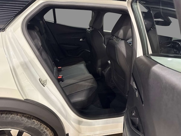 Used Peugeot 2008 2021 for sale - 76222993: Photo 9