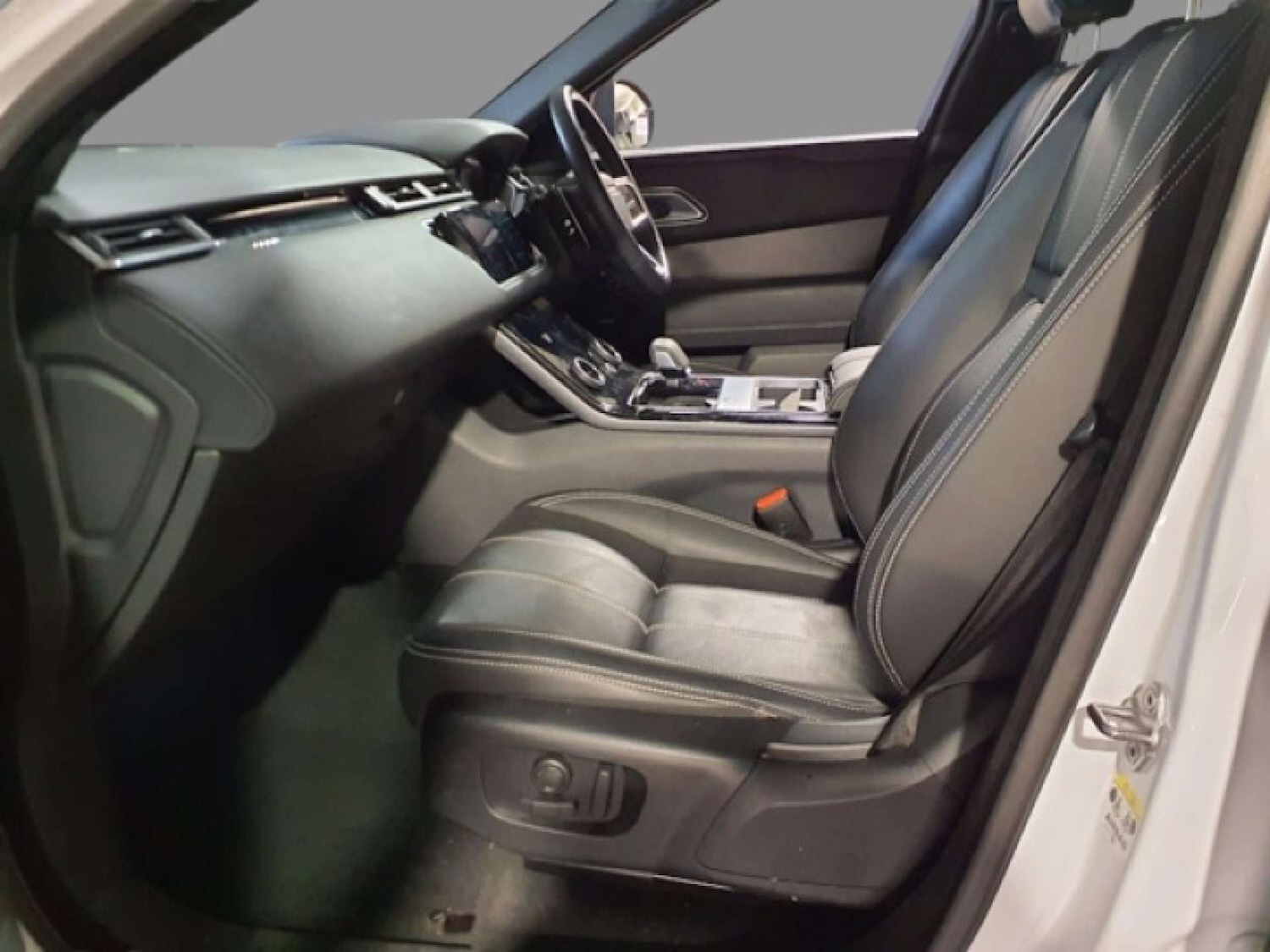 Used Land Rover Range Rover Velar 2022 for sale - 76427179: Photo 10