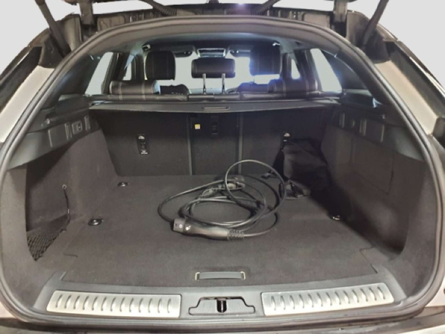 Used Land Rover Range Rover Velar 2022 for sale - 76427179: Photo 11