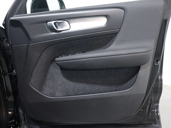 Used Volvo XC40 2022 for sale - 75169244: Photo 35