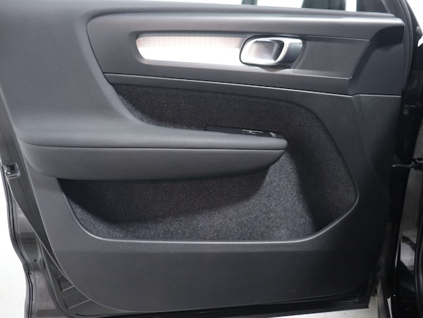 Used Volvo XC40 2022 for sale - 75169244: Photo 39